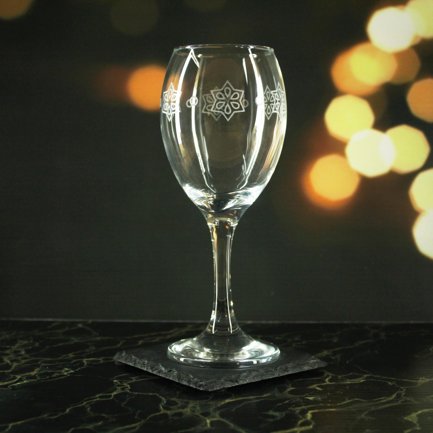 Engraved Stars Pattern Pure Wine Set of 4 11oz Glasses Image 3